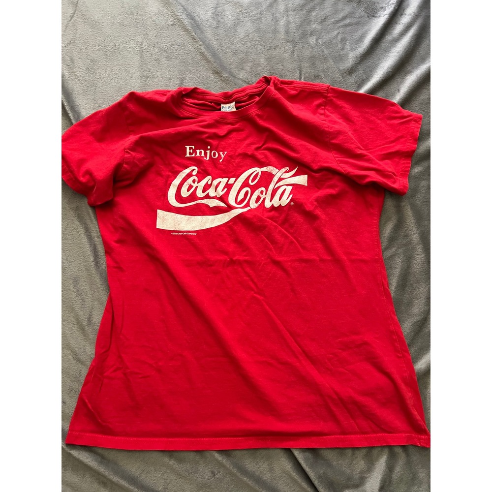 Coca-Cola Vintage Graphic Tee Red Cotton Short Sleeve T-Shirt Large